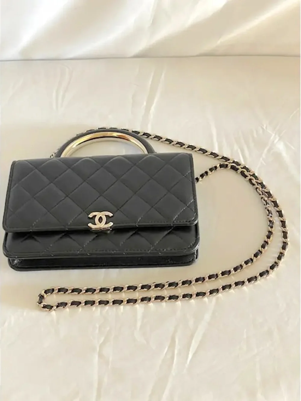 ***NEW - CHANEL Lambskin Quilted Top Handle Wallet On Chain - WOC